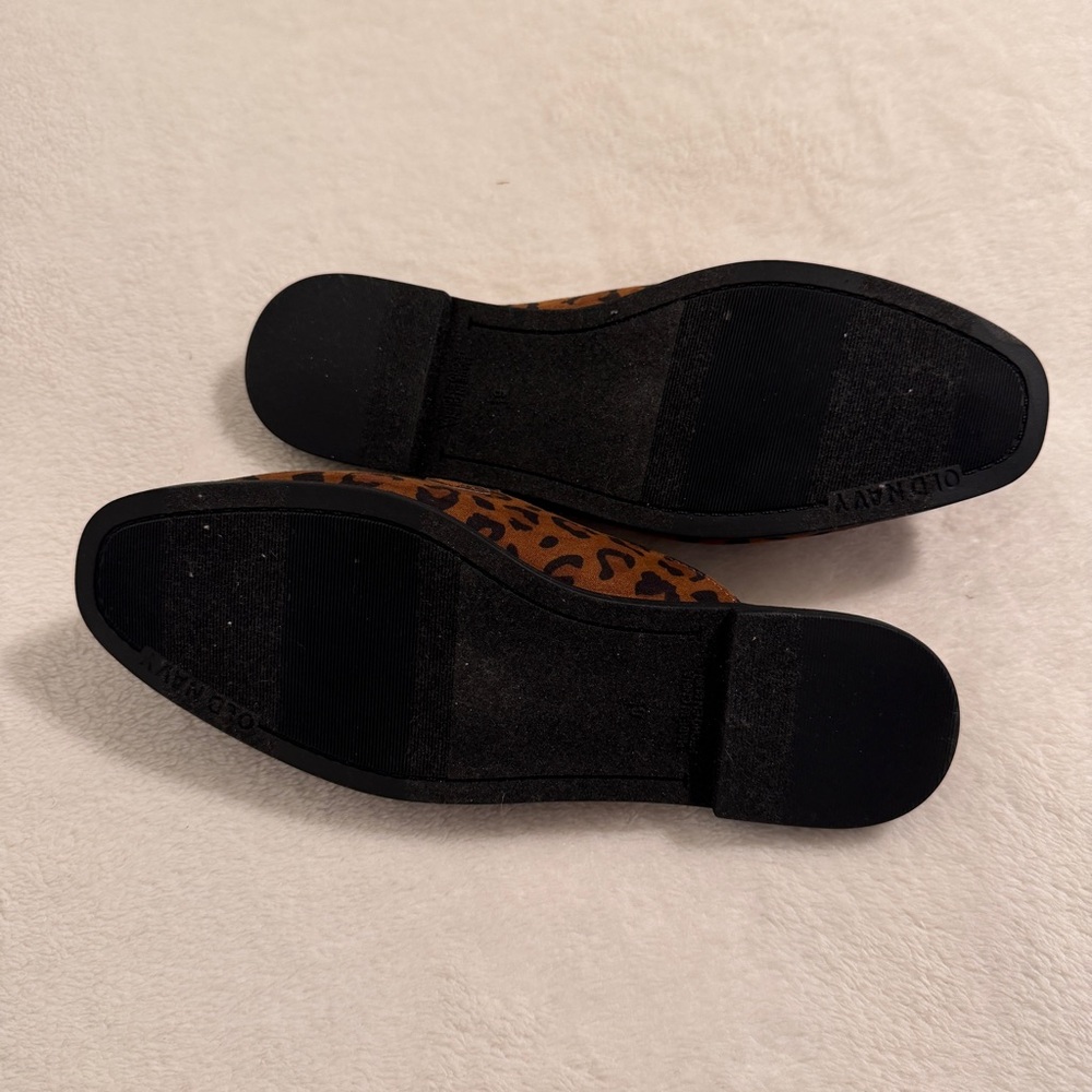 Old Navy  Mule  Size 6.5 - Picture 2 of 3